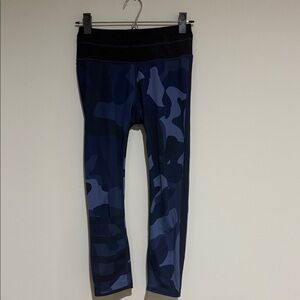 Athleta Women's Blue Camo Leggings